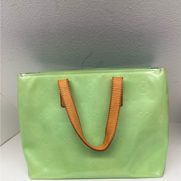 Louis Vuitton Green Vernis Reade PM - Picture 1 of 6